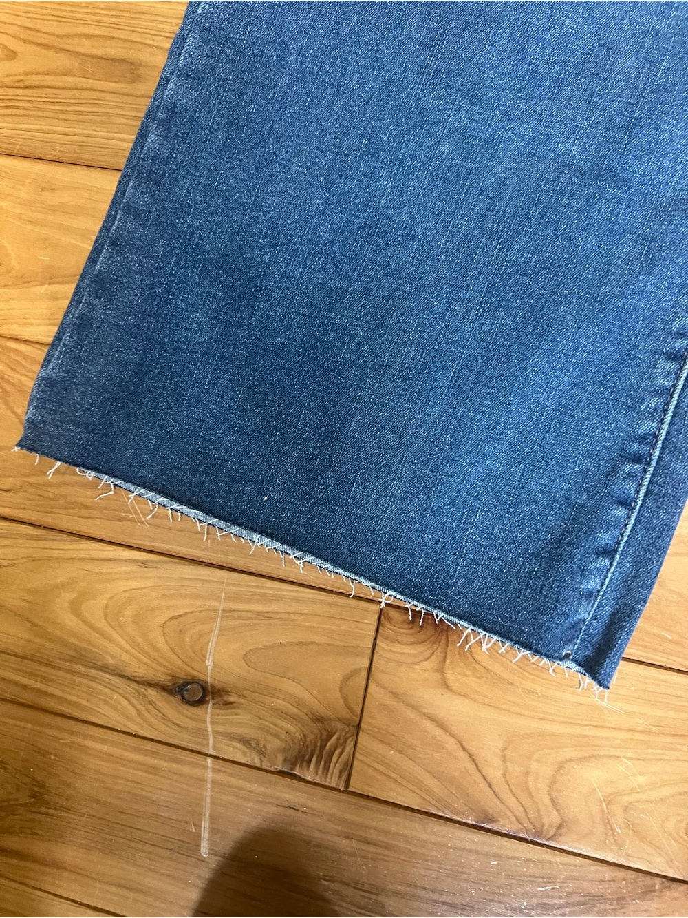 Zenana Outfitters Wide-Leg Cropped Jeans in Blue Wash - Picture 4 of 4